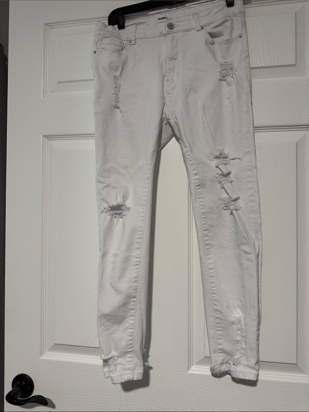 BAMBOO White Distressed Skinny Women’s Jeans